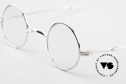 Lunor - Telescopic Extendable Vintage Frame, the LUNOR frame comes with a vintage case by Metzler, Made for Men and Women