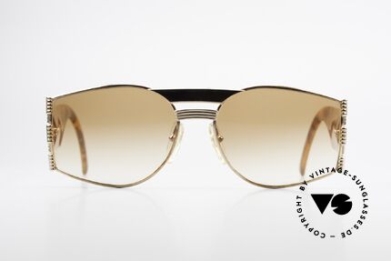 Christian Dior 2562 Vintage Designer Frame 80's, GOLD-PLATED metal frame with very broad temples, Made for Men and Women