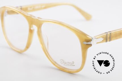 Persol 649/VL Ratti Steve McQueen Vintage Glasses, Meflecto System = flexible temples for a perfect fit, Made for Men