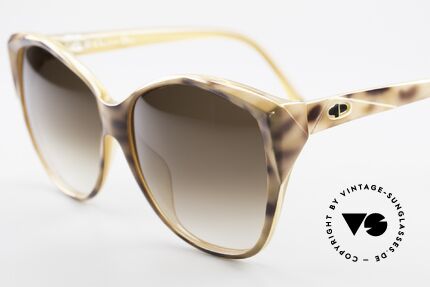 Christian Dior 2233 XL 80's Ladies Sunglasses, oversized Dior model, but very feminine and appealing, Made for Women