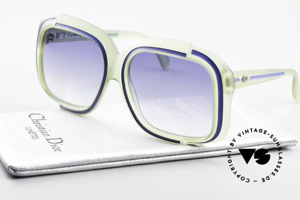 Christian Dior 2042 Rare Vintage Sunglasses 70's, NO RETRO shades, but an unworn 40 years old original, Made for Women