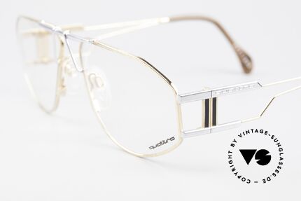 Quattro 0421 Extraordinary Vintage Frame, NO RETRO specs; a genuine 80's frame (+ C.H. case), Made for Men