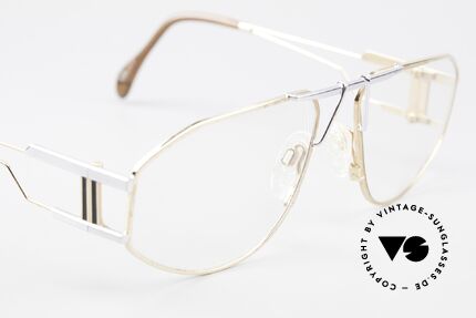 Quattro 0421 Extraordinary Vintage Frame, demo lenses can be replaced with optical (sun)lenses, Made for Men