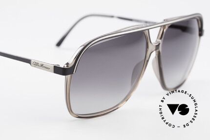 Alfa Romeo 12-83 80's Enthusiast Sunglasses, never worn (like all our rare 80's Alfa Romeo sunglasses), Made for Men