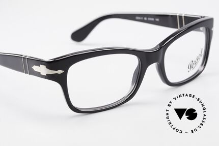 Persol 3054 Vintage Glasses Classic Frame, DEMOS can be replaced with lenses of any kind, Made for Men and Women