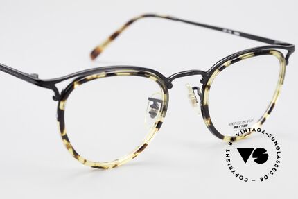 Oliver Peoples OP79 Vintage 80's Designer Frame, unworn rarity (like all our vintage O. Peoples glasses), Made for Men and Women