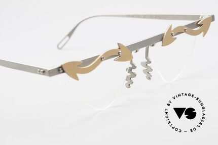 Theo Belgium Tita II Heart Shaped Eyeglasses Titan, an old, unworn THEO original and NO RETRO EYEWEAR, Made for Women