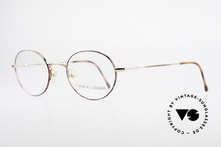 Giorgio Armani 252 Oval Vintage Glasses 90's, sober, timeless style: suitable for many occasions, Made for Men and Women