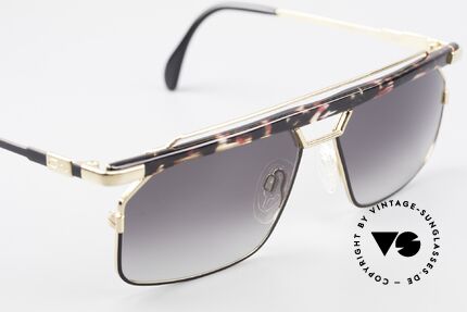 Cazal 752 Ultra Rare Vintage Sunglasses, true eye-catcher in color: ruby-anthracite / gold, Made for Men