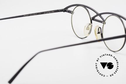 Theo Belgium Centder 11 Avantgarde Vintage Frame, so to speak: vintage eyeglasses with representativeness, Made for Men and Women