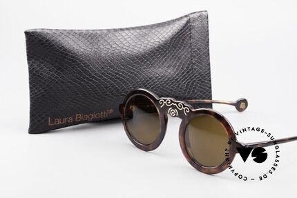 Laura Biagiotti V93 Shangai True Vintage 70's Sunglasses, Size: small, Made for Women Laura Biagiotti V93 Shangai True Vintage 70's Sunglasses, Size: small, Made for Women