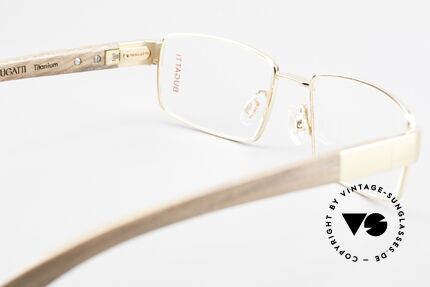 Bugatti 531 Walnut Titanium Gold Plated, the model is definitely at the top of the eyewear sector, Made for Men