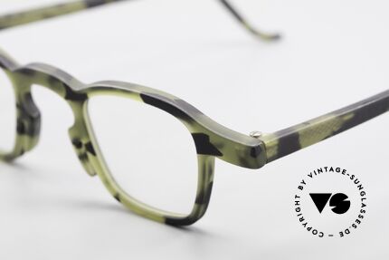 Theo Belgium Telex Vintage Avant-Garde Specs, extraordinary 1990's frame in "camouflage", SMALL size!, Made for Men and Women
