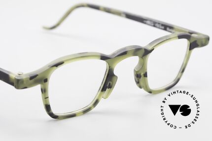 Theo Belgium Telex Vintage Avant-Garde Specs, unworn vintage eyeglass-frame (with representativeness), Made for Men and Women