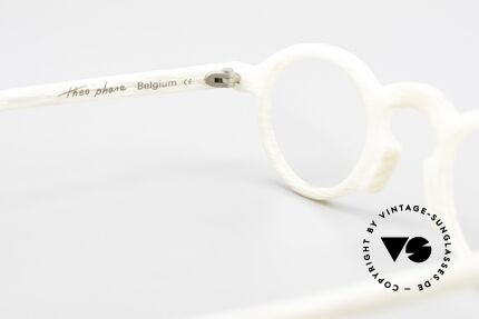 Theo Belgium Phone Ivory Optic Frame, Size: medium, Made for Men and Women