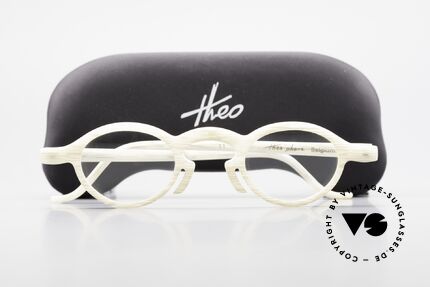Theo Belgium Phone Ivory Optic Frame, Size: medium, Made for Men and Women