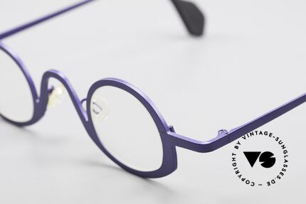 Theo Belgium Circle Avant-Garde Vintage Specs, unworn vintage eyeglass-frame (with representativeness), Made for Men and Women