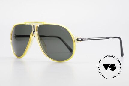 Carrera 5590 Optyl Sports Sunglasses 80's, great contrast between frame (yellow) and lenses (green), Made for Men
