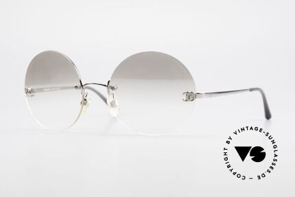 Chanel 4056 Round Luxury Sunglasses 90's, rare CHANEL shades, model 4056 in Medium size 53-18, Made for Men and Women