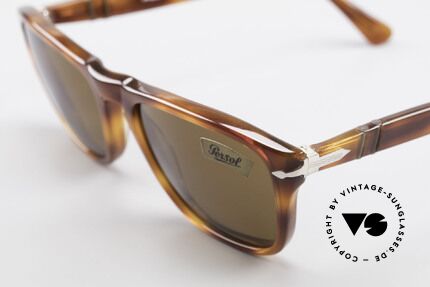 Persol 69229 Ratti 80's Vintage No Retro Shades, Meflecto System = flexible temples for a perfect fit, Made for Men and Women