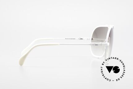Cazal 903 X-Large 80's Vintage Shades, original vintage Cazal soft case & Cari Zalloni flyer, Made for Men Cazal 903 X-Large 80's Vintage Shades, original vintage Cazal soft case & Cari Zalloni flyer, Made for Men