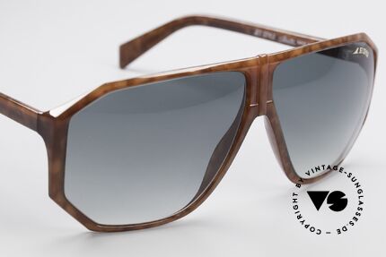 Silhouette M4019 JetStyle Aviator Sunglasses, UNWORN (like all our vintage Silhouette shades), Made for Men