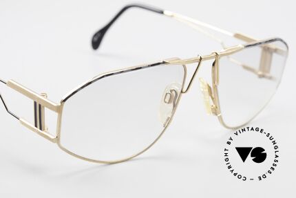Quattro 0421 Extraordinary Vintage Frame, with very light (gray) tinted lenses, wearable at night, Made for Men