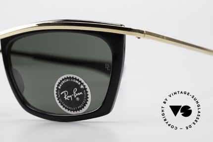 Ray Ban Olympian II Sunglasses Square 1980's, unworn (like all our vintage RAY-BAN sunglasses), Made for Men and Women