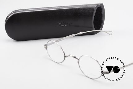 Lunor Oval T-22 Titanium Vintage Eyeglasses, the LUNOR frame in SMALL size comes with an orig. case, Made for Men and Women