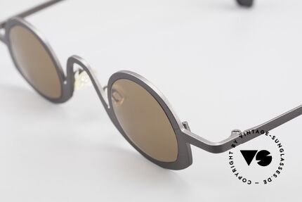 Theo Belgium Circle Avant-Garde Sunglasses 90's, extraordinary frame in top-quality (unisex; gray colored), Made for Men and Women