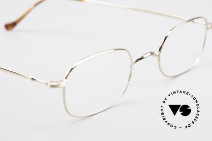 Lunor 322 Classic Vintage Eyeglasses 90s, the LUNOR frame comes with an original Lunor wood case, Made for Men and Women