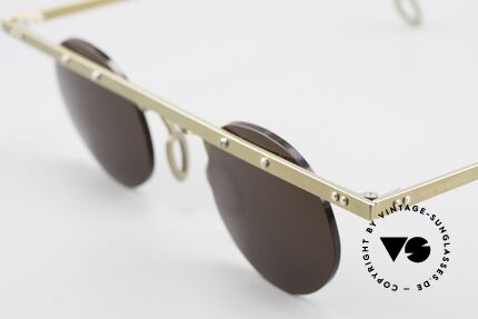 Theo Belgium Tita VII 10 Crazy Titanium Sunglasses 90s, the round sun lenses are fixed with screws at the frame, Made for Men and Women