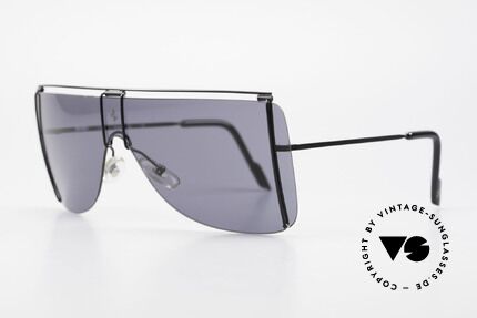 Ferrari F20/S Luxury Sunglasses Kylie Jenner, a very stylish and very elegant fashion accessory, Made for Men and Women