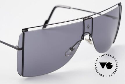 Ferrari F20/S Luxury Sunglasses Kylie Jenner, never worn (like all our vintage FERRARI shades), Made for Men and Women