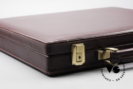 Cartier_ Case For 10 Glasses For all vintage Cartiers Frames, beige silk lining; LUNETTES CARTIER PARIS, Made for Men and Women