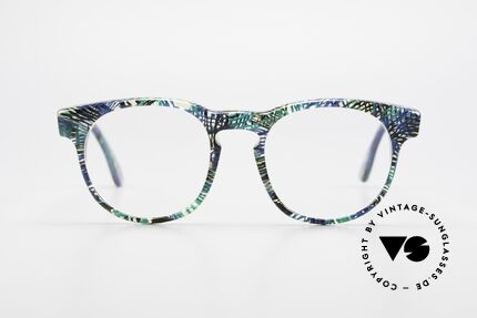 Alain Mikli 903 / 391 Panto Frame Green Patterned, classic 'panto'-design with an interesting pattern, Made for Men and Women
