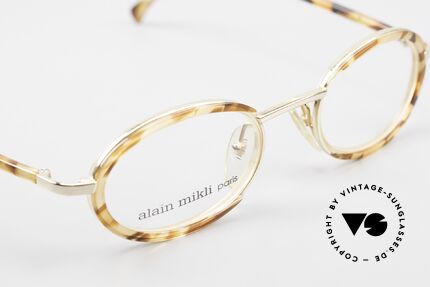 Alain Mikli 2690 / 03157 Oval Vintage Designer Frame, unworn rarity (like all our vintage Alain Mikli eyewear), Made for Men and Women