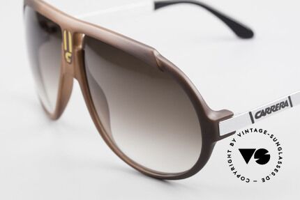 Carrera 5512 80's Don Johnson Sunglasses, cult object and sought-after collector's item, worldwide, Made for Men