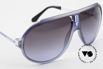 Carrera 5512 Iconic 80's Vintage Sunglasses, unworn rarity with GRAY to BLUE -gradient sun lenses, Made for Men