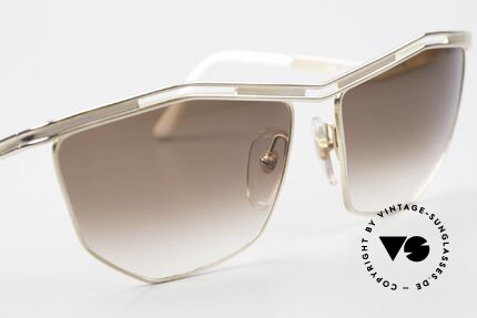 Paloma Picasso 1478 No Retro Shades 90's Original, unworn (like all our rare vintage designer sunnies), Made for Women