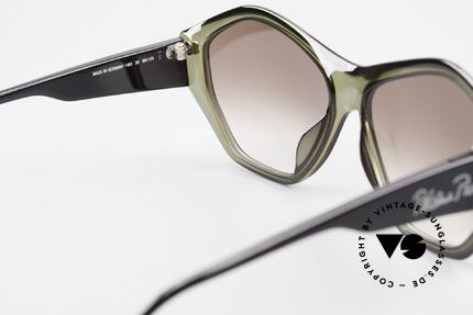 Paloma Picasso 1463 90's Optyl Ladies Sunglasses, of course never worn (as all our old 90's treasures), Made for Women