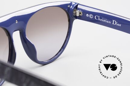 Christian Dior 2437 Vintage Ladies Sunglasses 80's, sun lenses (100% UV) can be replaced with prescriptions, Made for Women