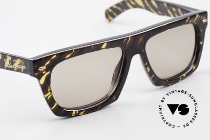 Paloma Picasso 1460 No Retro Shades 90's Original, never worn (like all our rare vintage PP sunglasses), Made for Men and Women