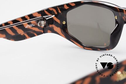 Paloma Picasso 3701 90's Wrap Sunglasses Ladies, NO RETRO style shades! but a proud original one!, Made for Women