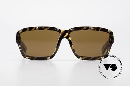Paloma Picasso 3702 No Retro Sunglasses Original, spectacular design meets a brilliant frame pattern, Made for Women