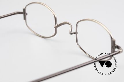 Lunor XA 03 Old Lunor Eyewear Classic, the frame front / frame design looks like a "LYING TON", Made for Men and Women