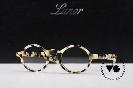 Lunor A52 Oval Lunor Glasses Acetate, Size: medium, Made for Men and Women