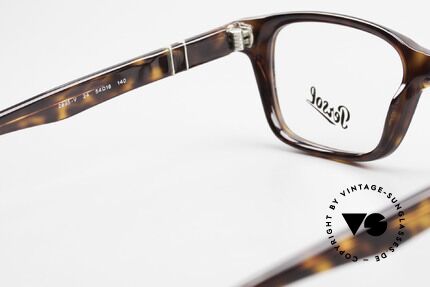 Persol 2895 Classic Timeless Unisex Frame, a reissue of the old vintage PERSOL RATTI models, Made for Men and Women