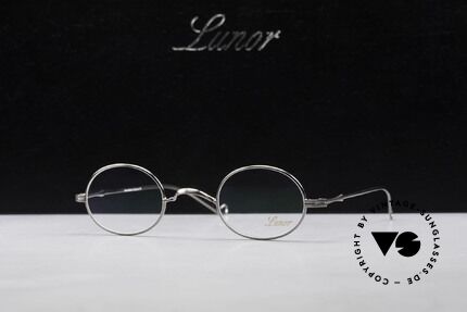 Lunor II 10 Oval Frame Antique Silver, Size: small, Made for Men and Women