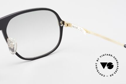 AVUS 101 Prototype One Of A Kind Collector's Item, Size: large, Made for Men